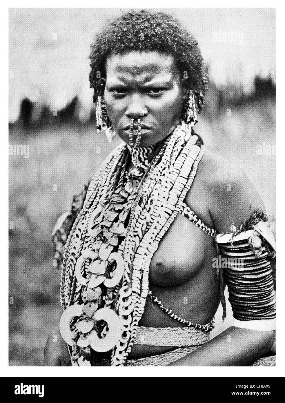 Ereditiera di Papua family jewels Nuova Guinea 1927 Foto Stock