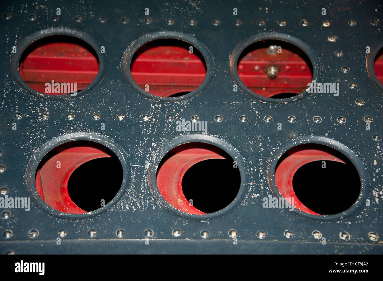3 fori nel parafango lembi di un Douglas SBD intrepida dive bomber al Pacific Aviation Museum su Ford Island, Oahu, Hawaii. Foto Stock
