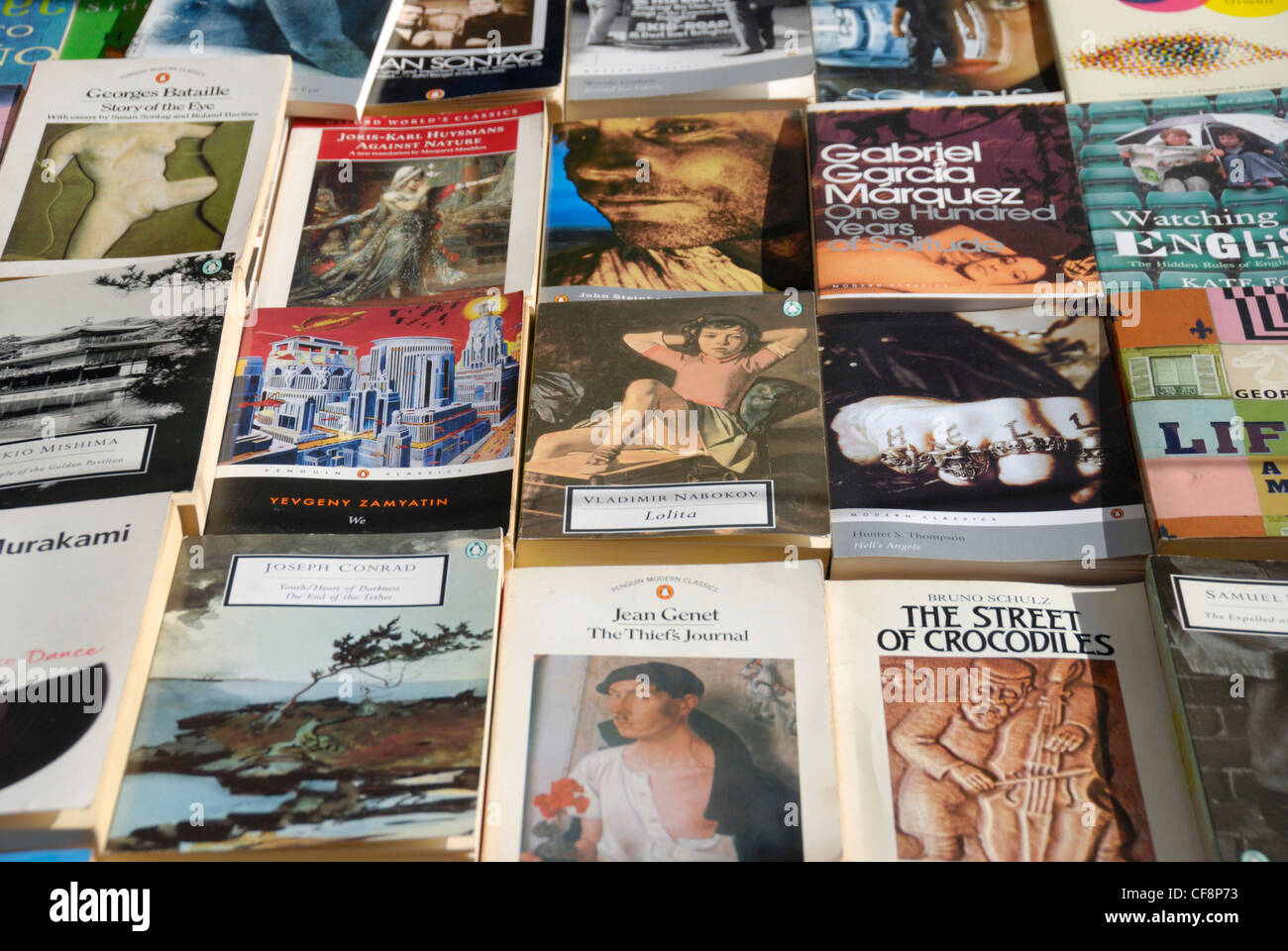 Libri classici immagini e fotografie stock ad alta risoluzione - Alamy