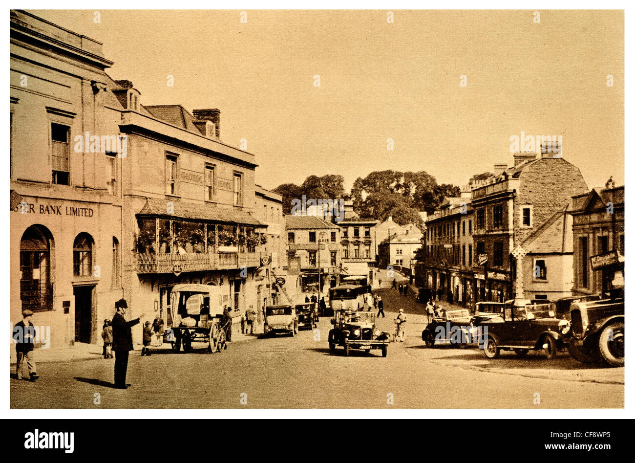 Frome Market Place classic cars auto street town shop negozi commercio Somerset South West England Europa REGNO UNITO TURISMO Foto Stock