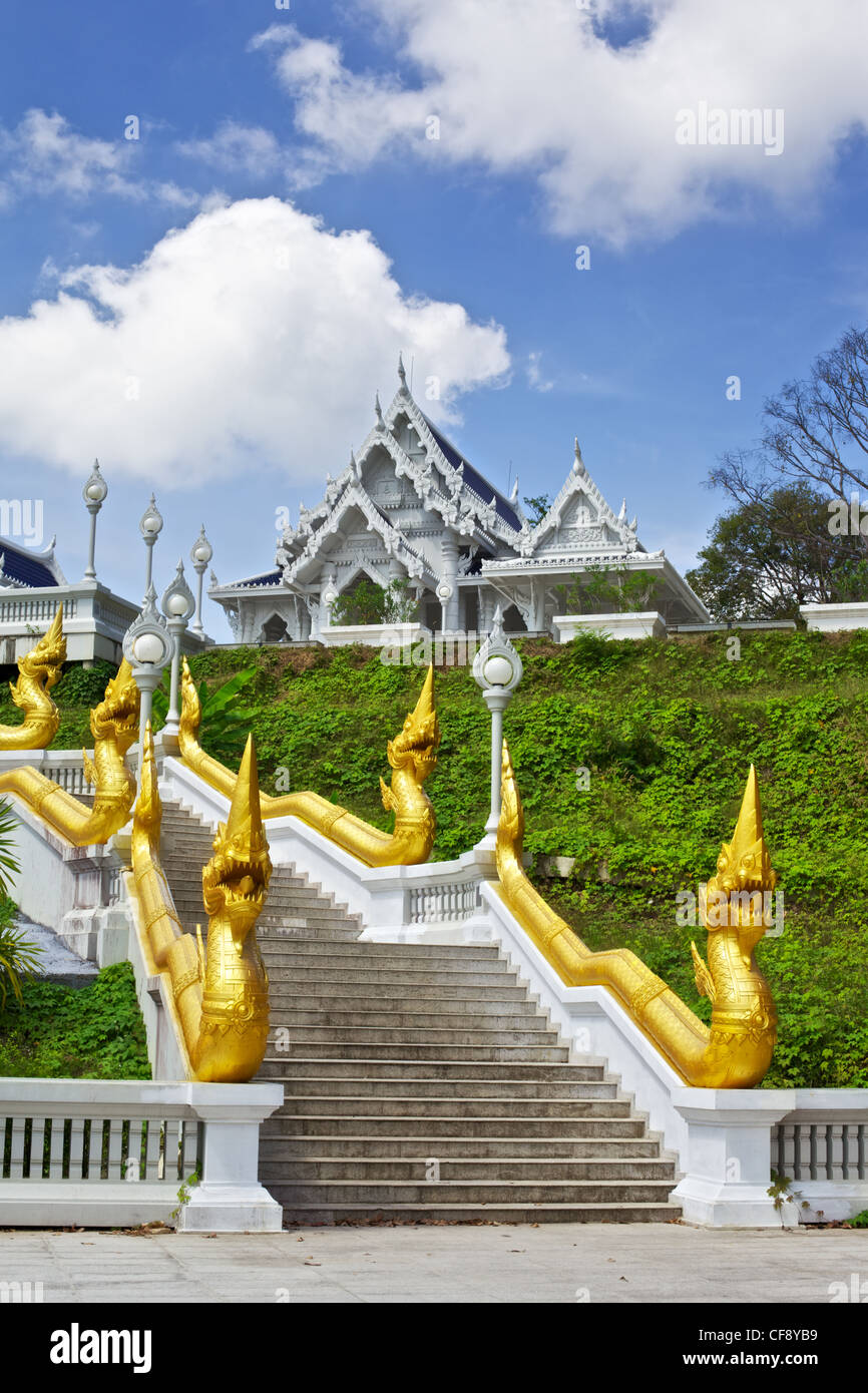Kaew Grovaram tempio in Krabi town, Thailandia Foto Stock