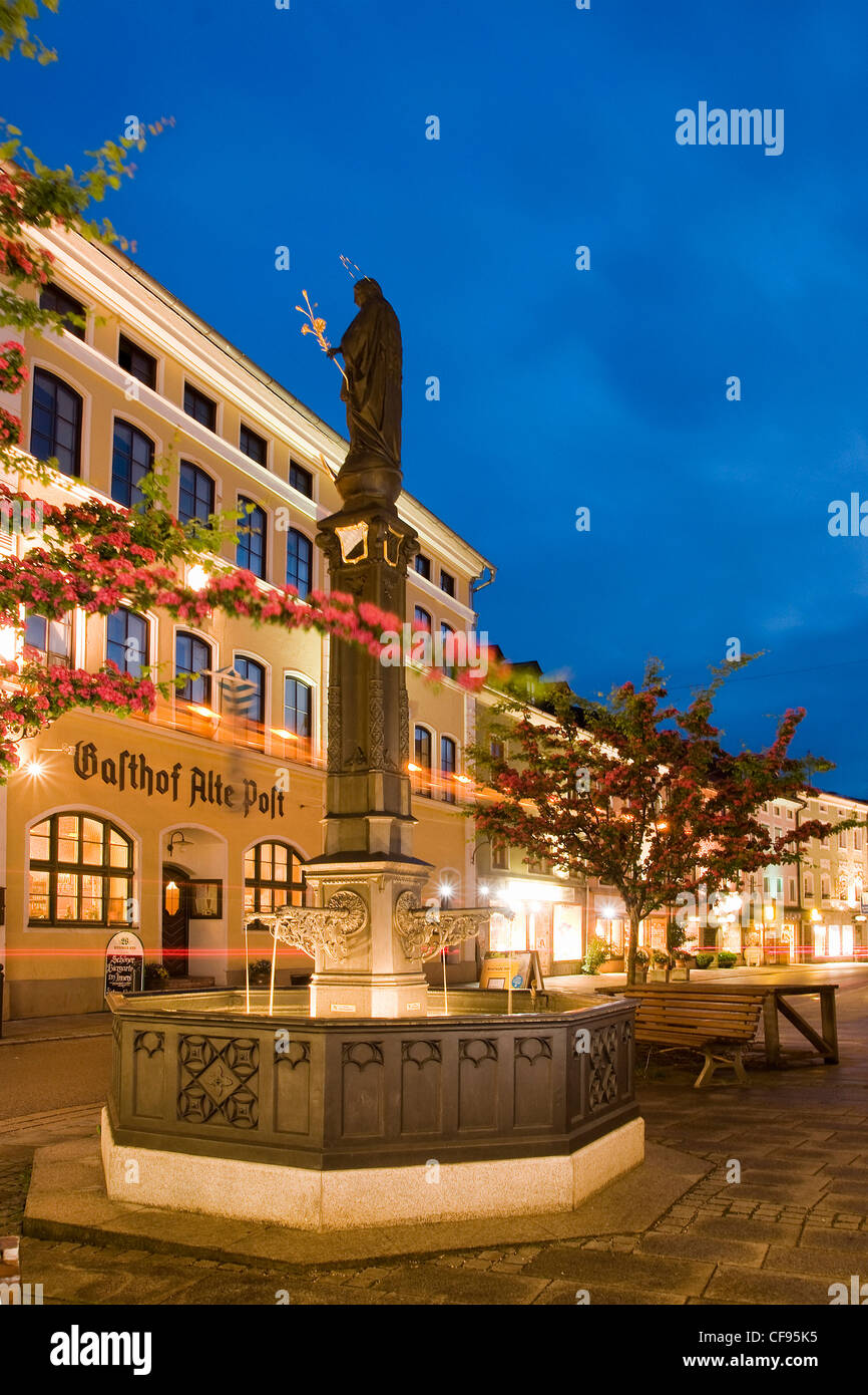 L'Europa, in Germania, in Baviera, Baviera, Berchtesgaden land, Teisendorf, Rupertiwinkel, street, Marktstraße, architettura, arco Foto Stock