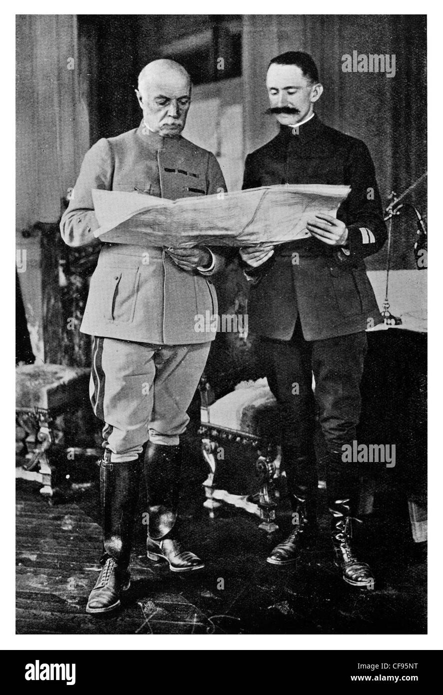 Generale Emile Marie Fayolle 1858 a 1928. Il maresciallo di Francia e il suo capo del personale Foto Stock