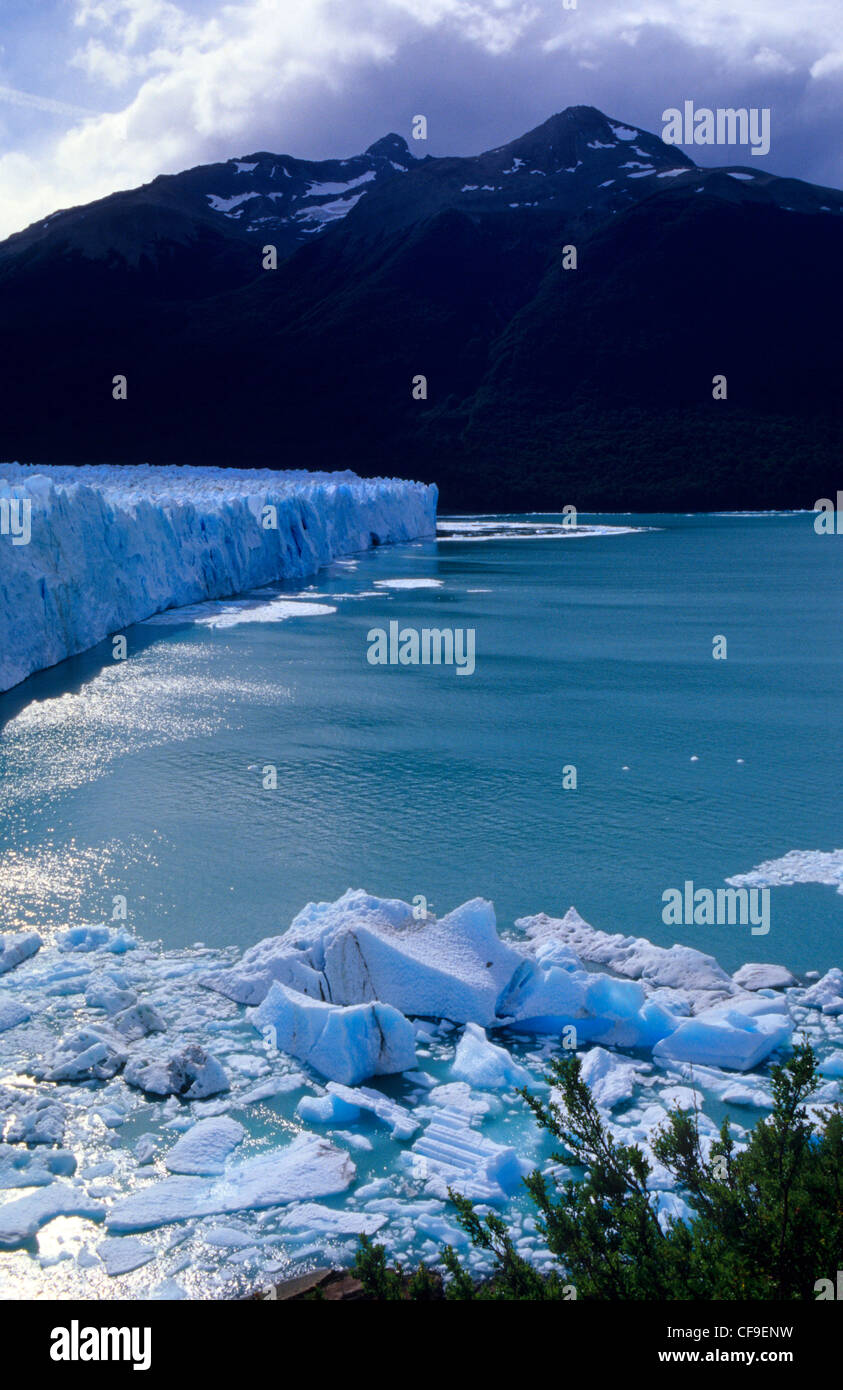 Ghiacciaio Perito Moreno parco nazionale Los Glaciares, El Calafate area, Santa Cruz provincia Patagonia Argentina Foto Stock