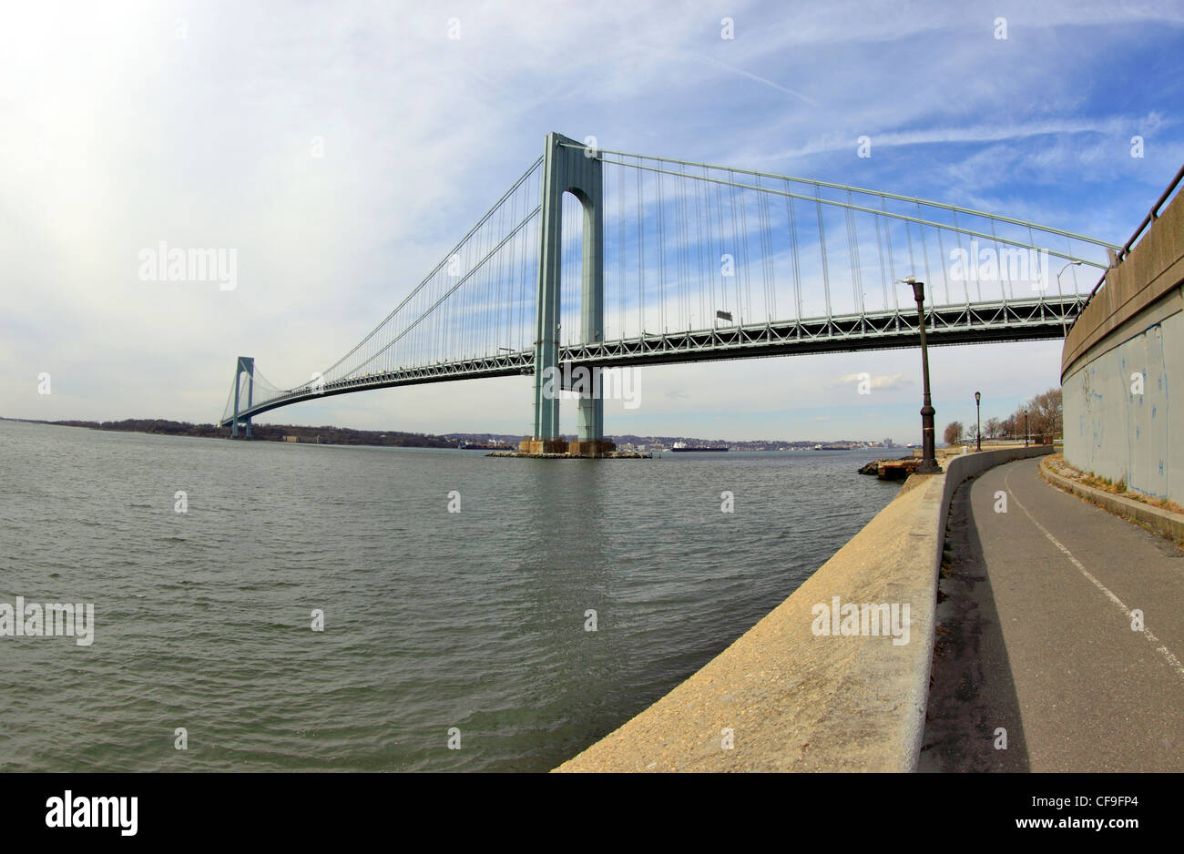 Il Waterfront Park presso il Verrazano Narrows Bridge Brooklyn New York City Foto Stock