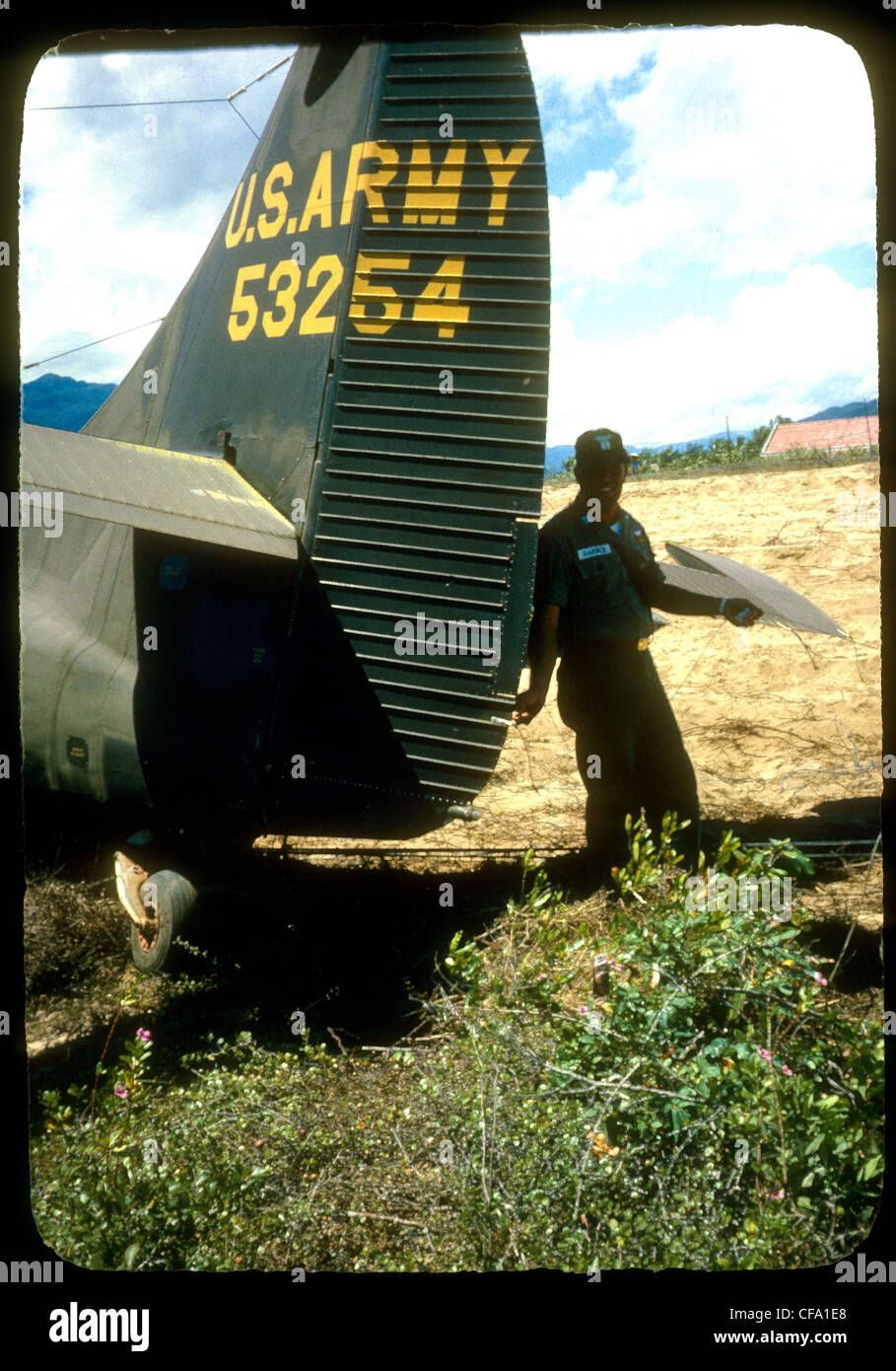 Coda della US Army aereo numero di coda 53254 Guerra del Vietnam Foto Stock