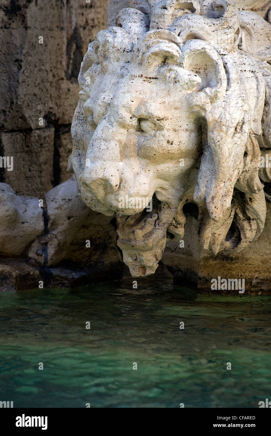 Dettaglio dei Quattro Fiumi della fontana di Piazza Navona, Roma, Lazio, Italia Foto Stock