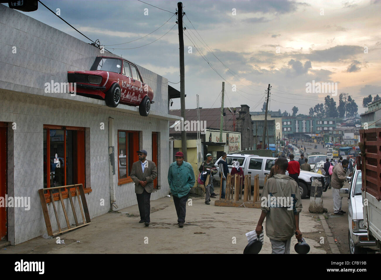 Dettaglio di ambiente street car showroom in Addis Abeba, Ethiopa Foto Stock