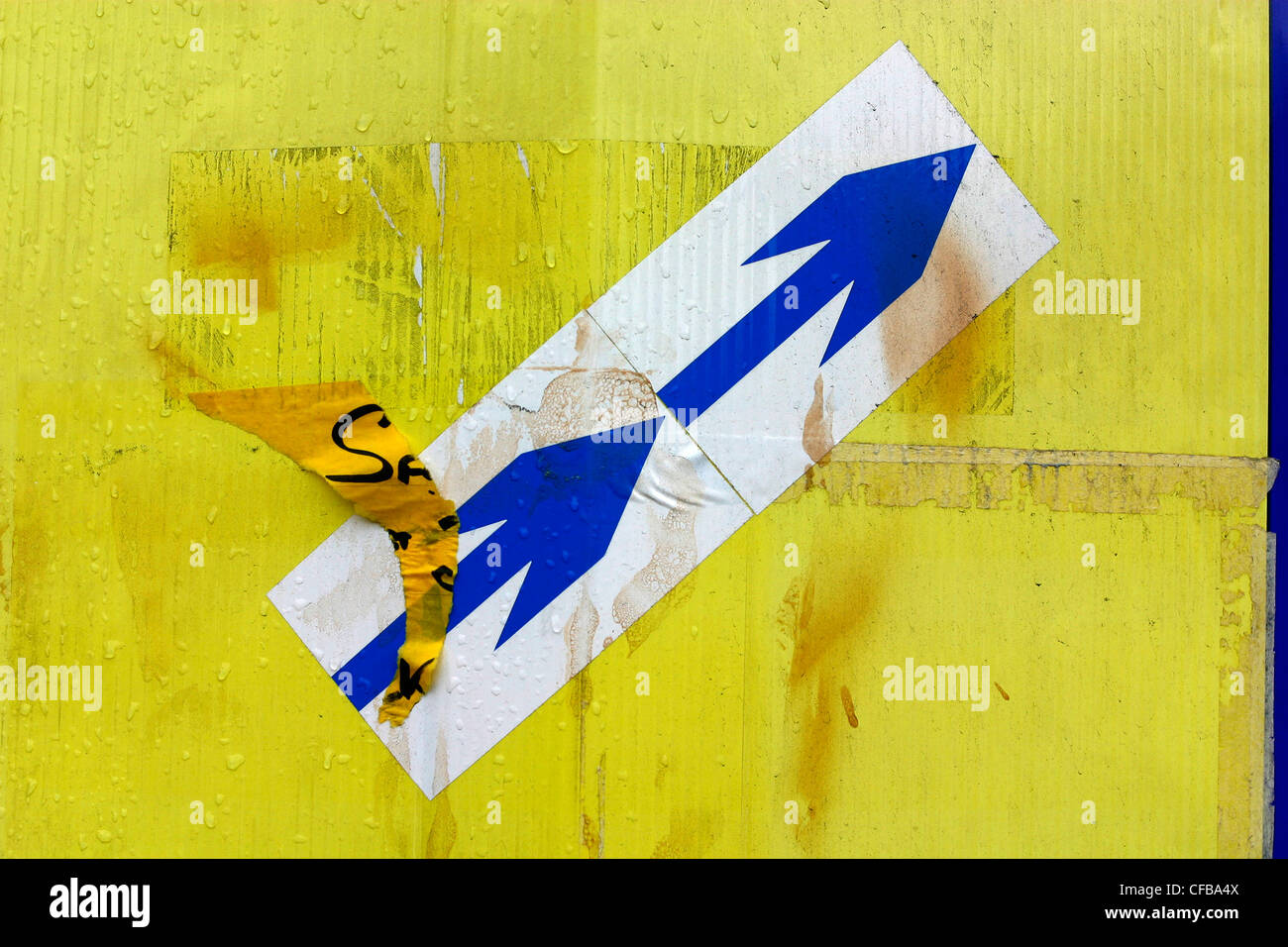 Le frecce che mostrano i percorsi degli autobus di Londra, Regno Unito Foto Stock