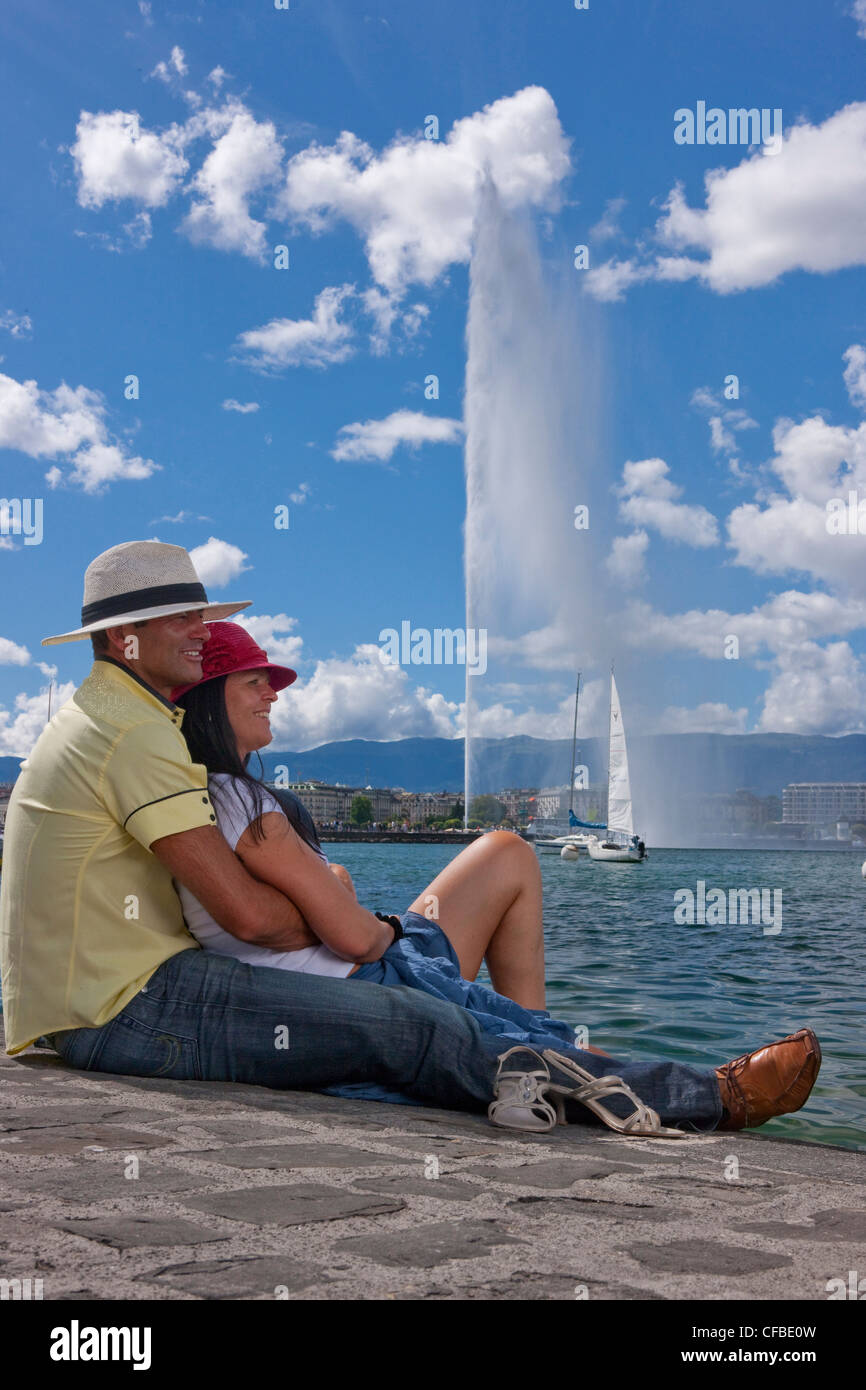 Il lago, il lago di Ginevra, il cantone di Ginevra, Svizzera Europa, città, acqua, paese, città, Jet d'Eau, fontana, giovane, Foto Stock