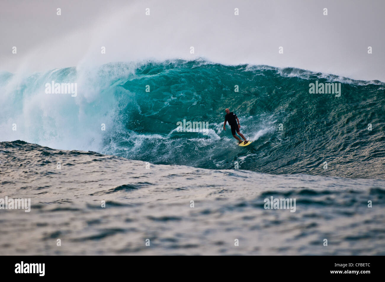 Tow-in surfing, Hawaii Foto Stock