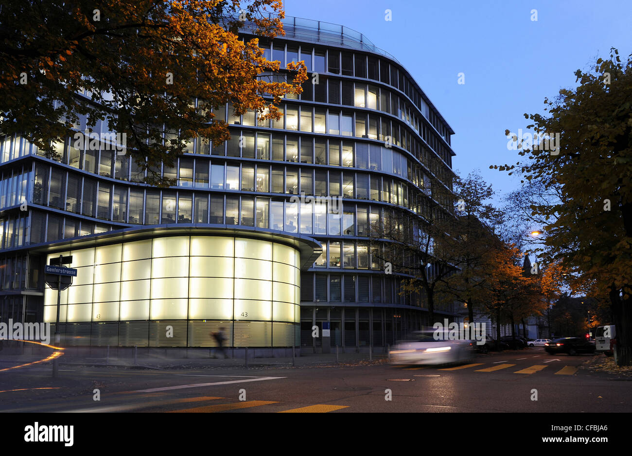 Banca, private banking e investment banking, asset management, Svizzera, crepuscolo, crepuscolo, umore, sera e notte, Vontobel, autunno Foto Stock