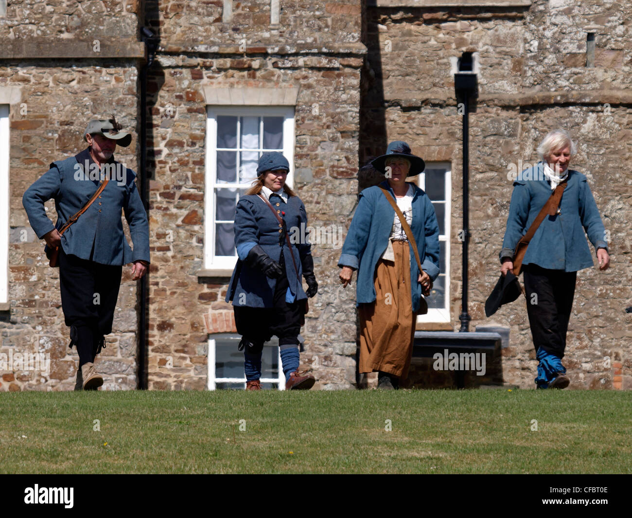 I partecipanti di una guerra civile rievocazione della società, Bude, Cornwall, Regno Unito Foto Stock