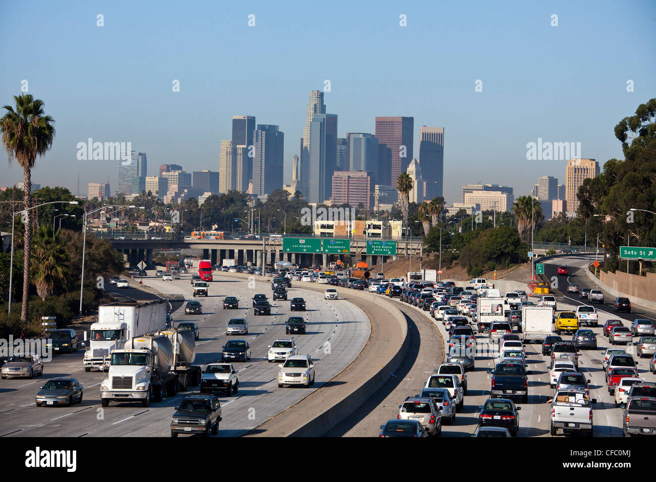 Stati Uniti d'America, Stati Uniti, America, California, Los Angeles, Città, Downtown, superstrada, architettura, occupato, automobili, consumo energetico, ru Foto Stock