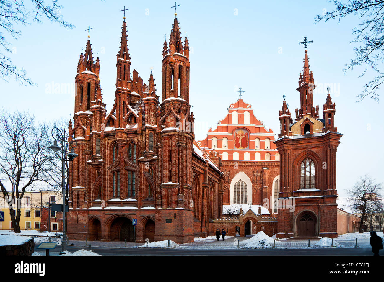 La Chiesa di Sant'Anna e la Chiesa Bernardini, Vilnius, Lituania Foto Stock