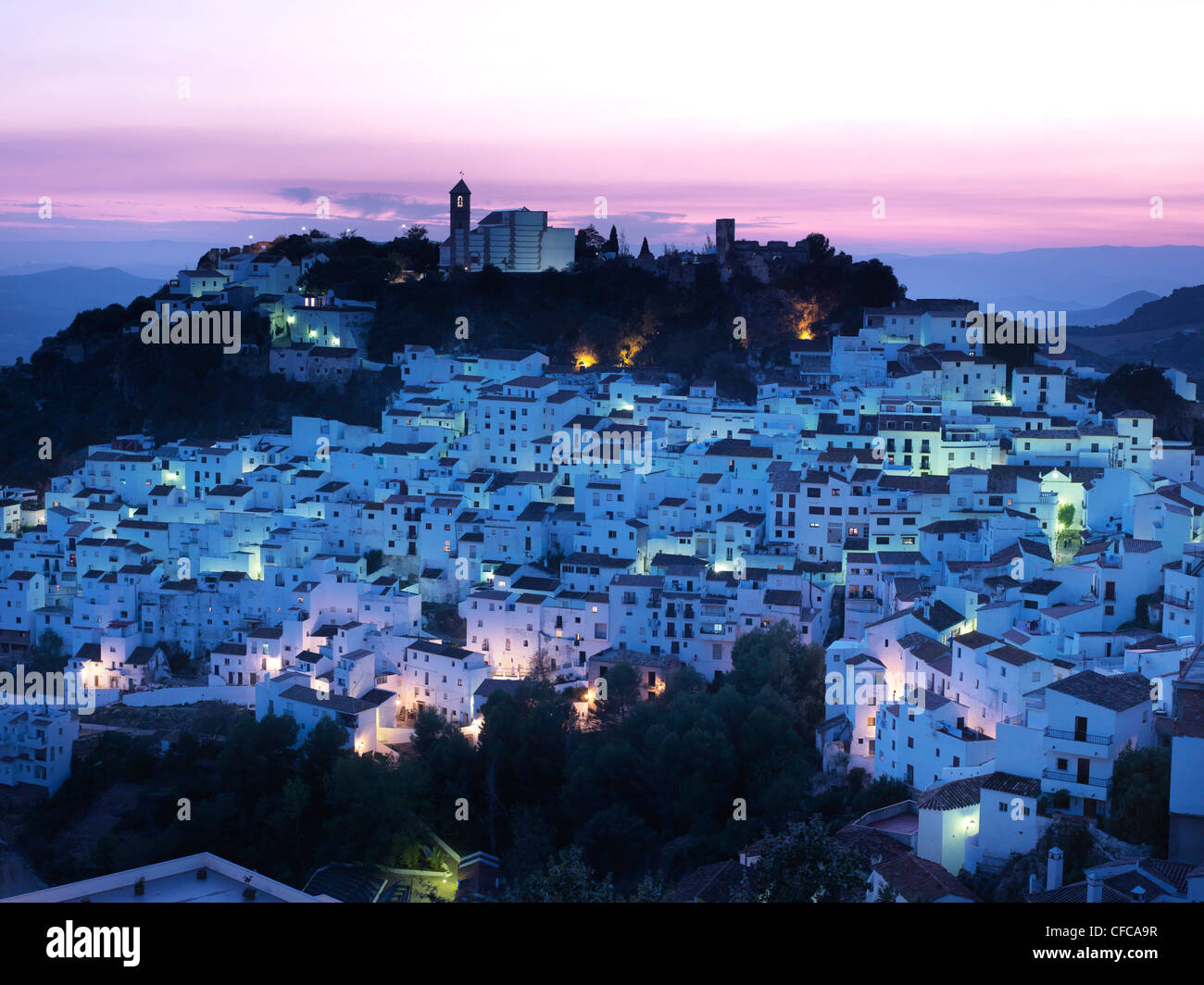 Andalusias villaggi bianchi, Casares vicino a Marbella, Andalusia, Spagna Foto Stock