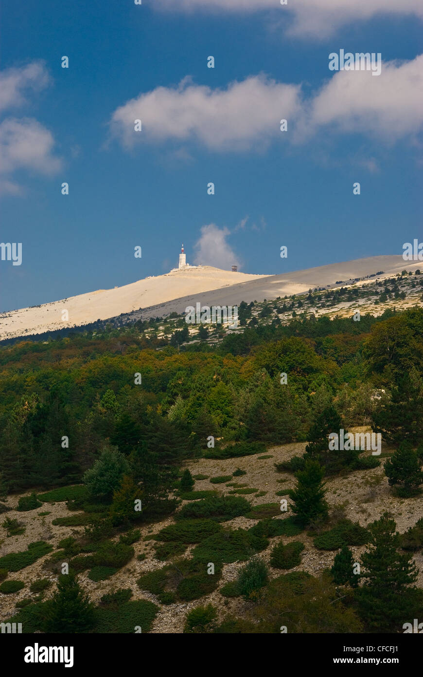 Mont Ventoux è una montagna nella regione della Provenza del sud della Francia Foto Stock