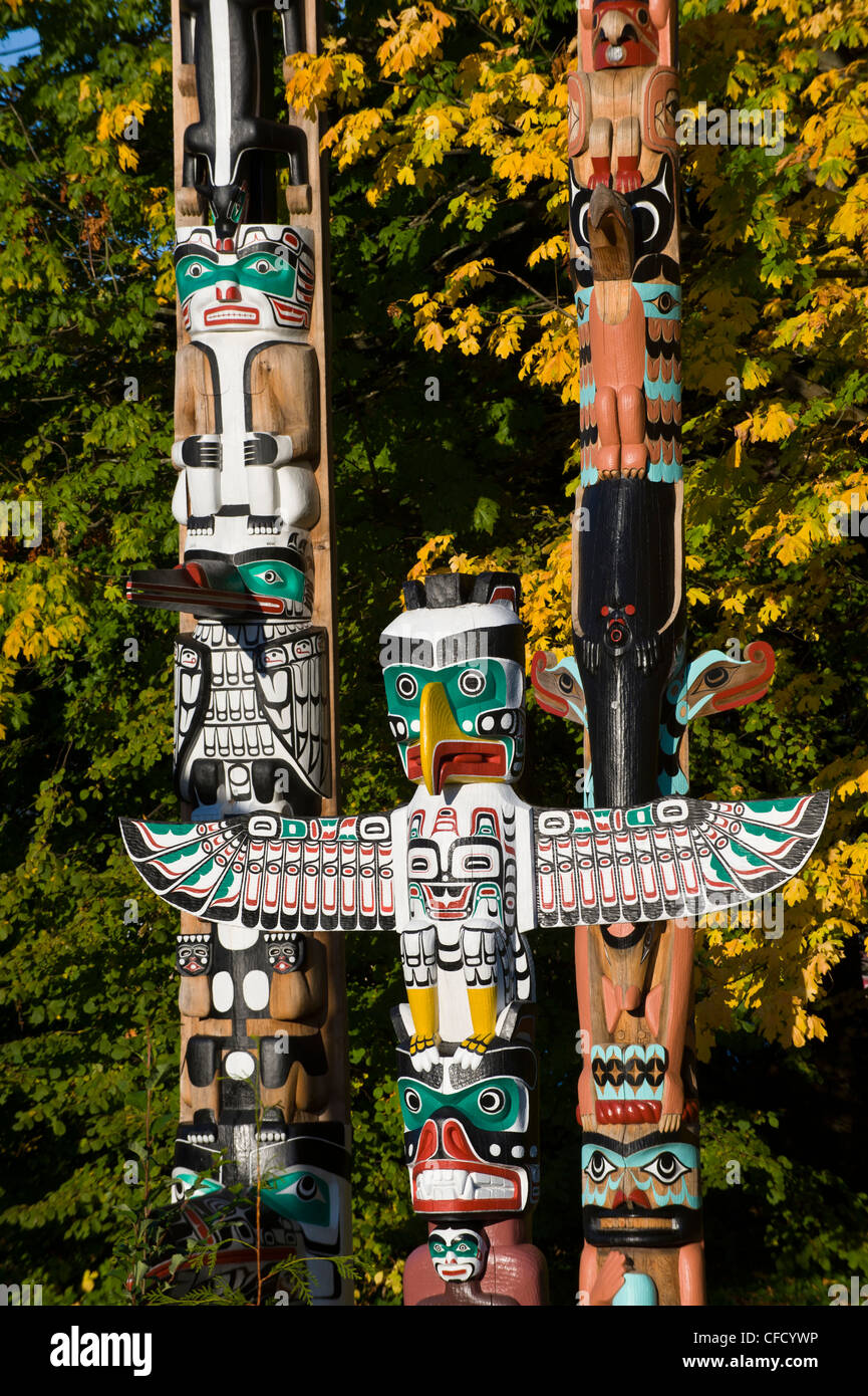 Totem Poles a Brockton Point, Stanley Park, Vancouver, British Columbia, Canada Foto Stock