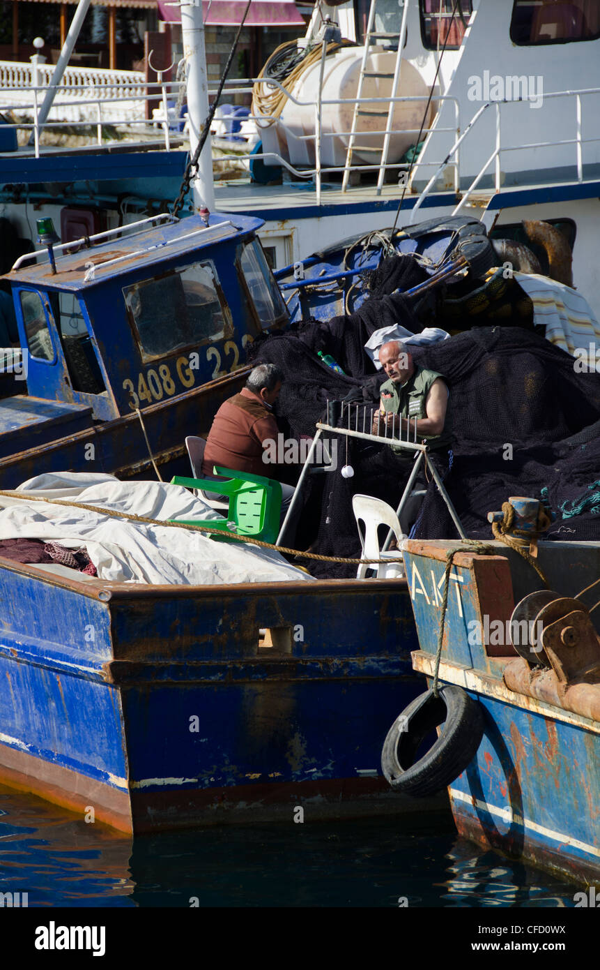 Andolu Kavagi, una piccola pesca/villaggio turistico alla fine del Bosforo, Istanbul, Turchia Foto Stock