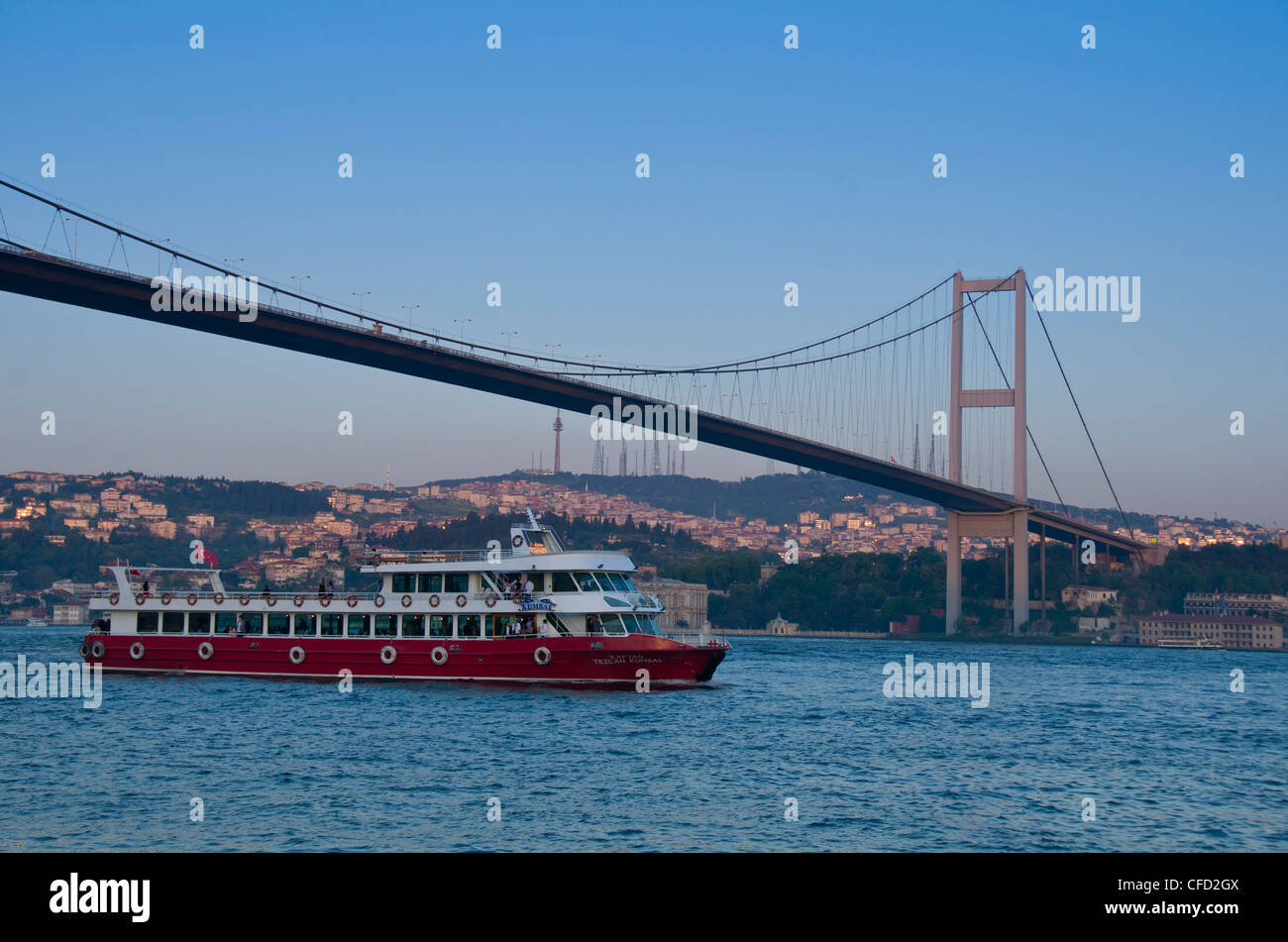 Il Fatih Sultan Mehmet, noto anche come il secondo ponte sul Bosforo, Istanbul, Turchia Foto Stock