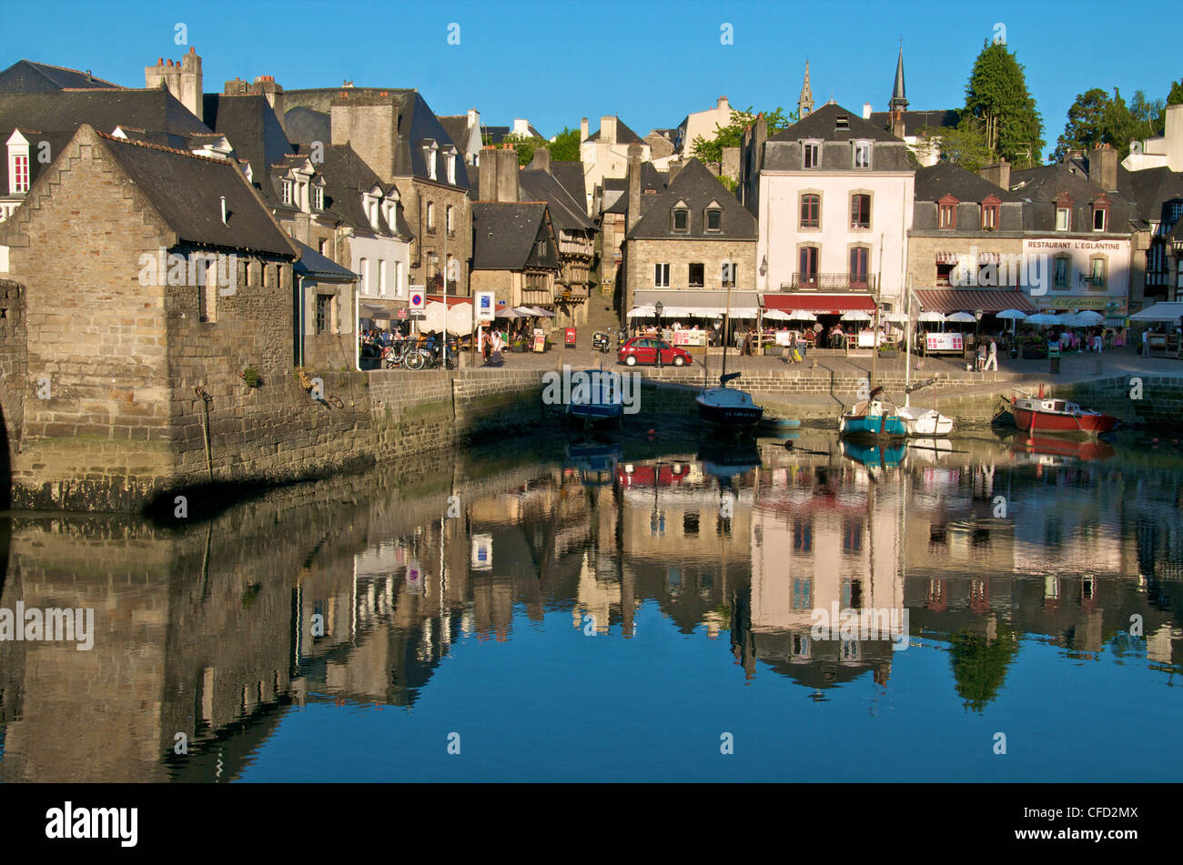 Fiume Loch e Harbour, San Goustan trimestre, Auray, Brittany, Francia, Europa Foto Stock