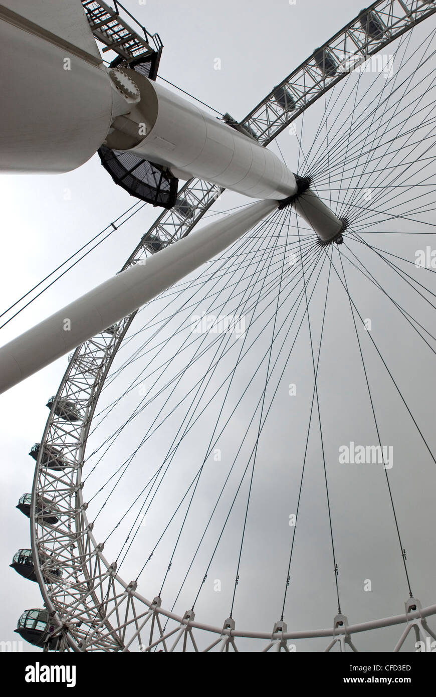 Il gigante London Eye, Londra, Inghilterra, Gran Bretagna Foto Stock
