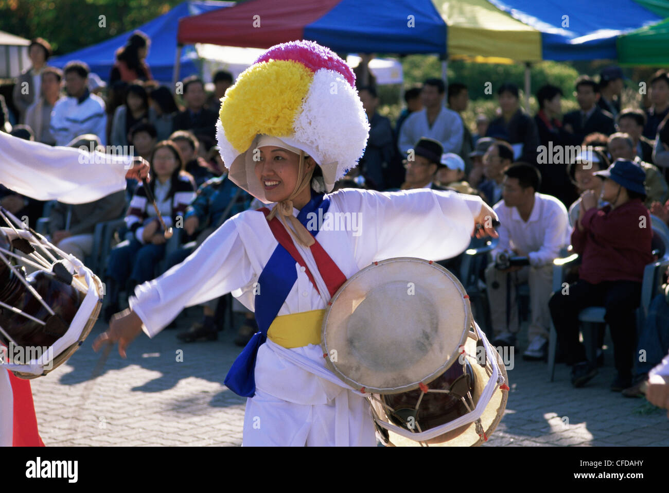 Corea, Seoul, Namsangol Villaggio Hanok, Farmer's Dance Foto Stock