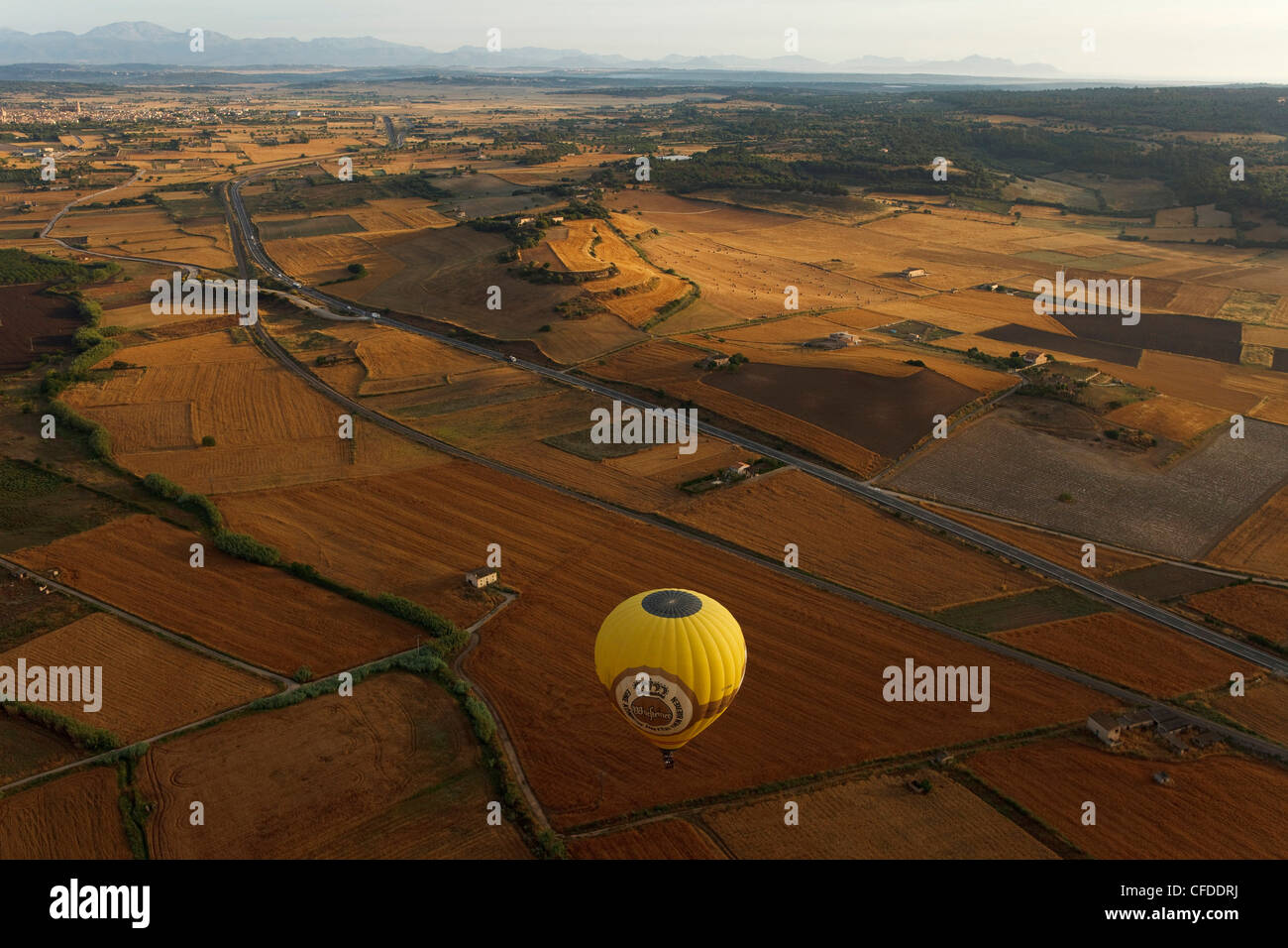 Volo in mongolfiera, il palloncino ride, Mallorca Ballons, pianura Es Pla, Maiorca, isole Baleari, Spagna, Europa Foto Stock