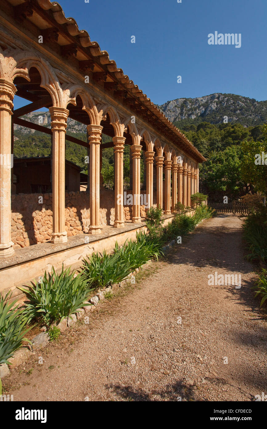 Miramar manor house nella luce del sole, montagne Tramuntana, Maiorca, isole Baleari, Spagna, Europa Foto Stock