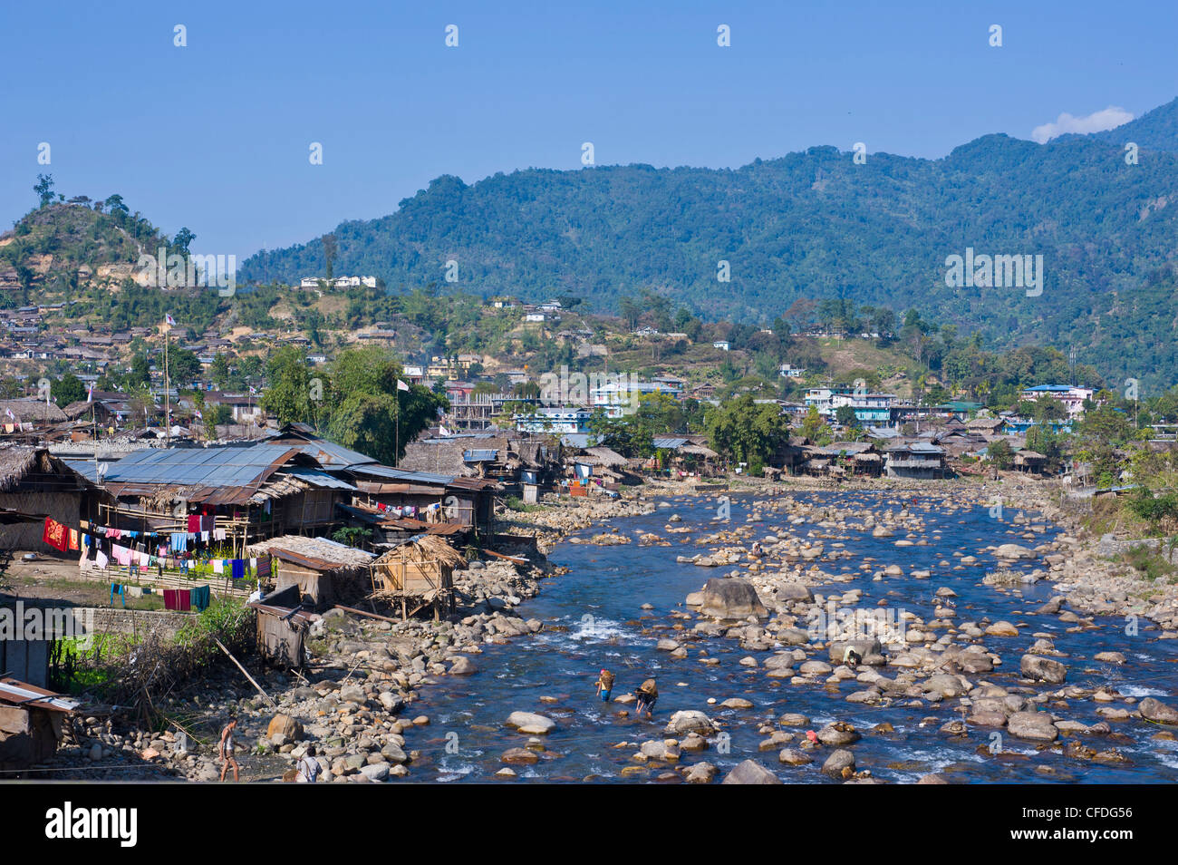 Vista del villaggio di Daporijo, Arunachal Pradesh, India, Asia Foto Stock