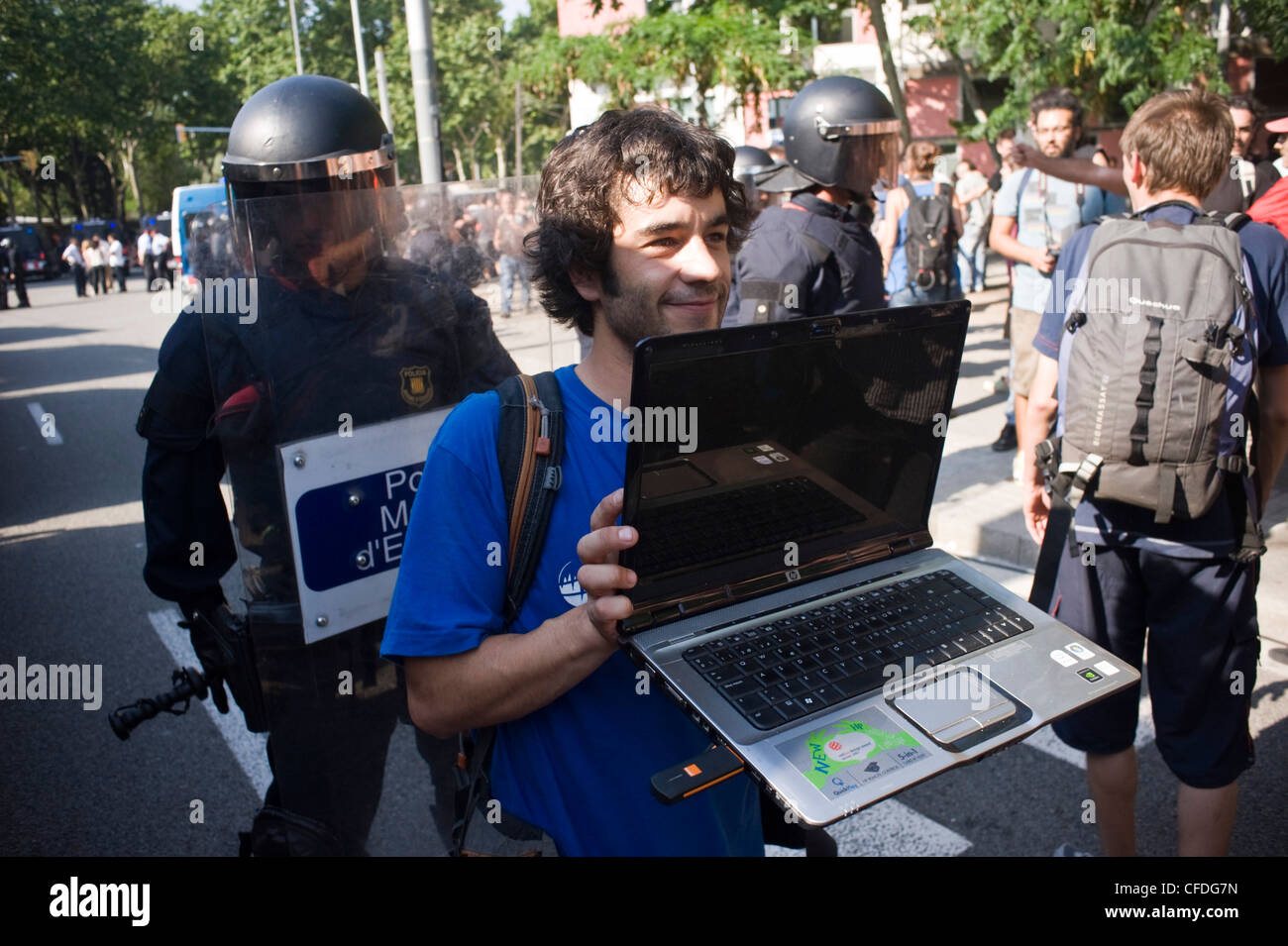 Protesta di indignants (rivoluzione spagnola) e scontri con la polizia in Barcelona vicino al parlamento catalano, Parc Ciutadella Foto Stock