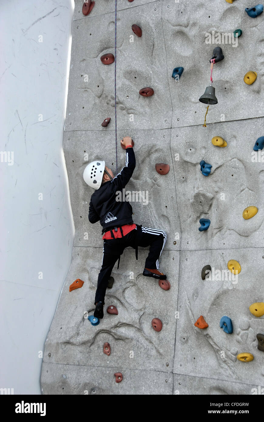 Rock climbing wall cruise ship immagini e fotografie stock ad alta  risoluzione - Alamy