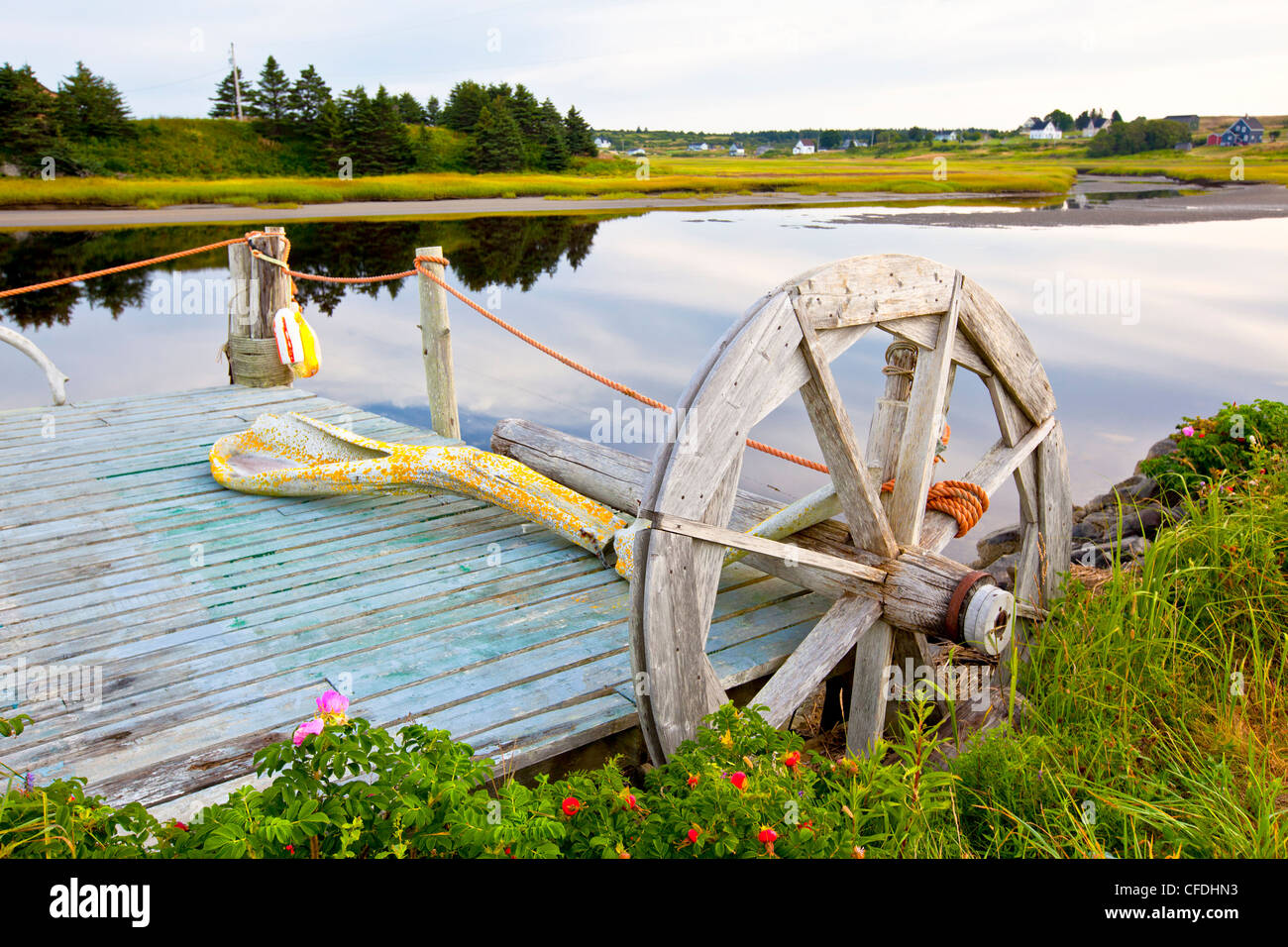 Wharf, Salmon River, Baia di Fundy, Nova Scotia, Canada Foto Stock