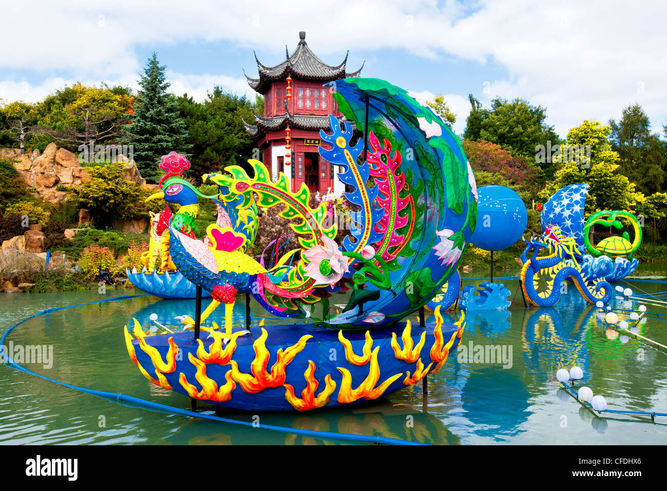 La magia di lanterne, giardino cinese, il giardino botanico di Montreal, Montreal, Quebec, Canada Foto Stock