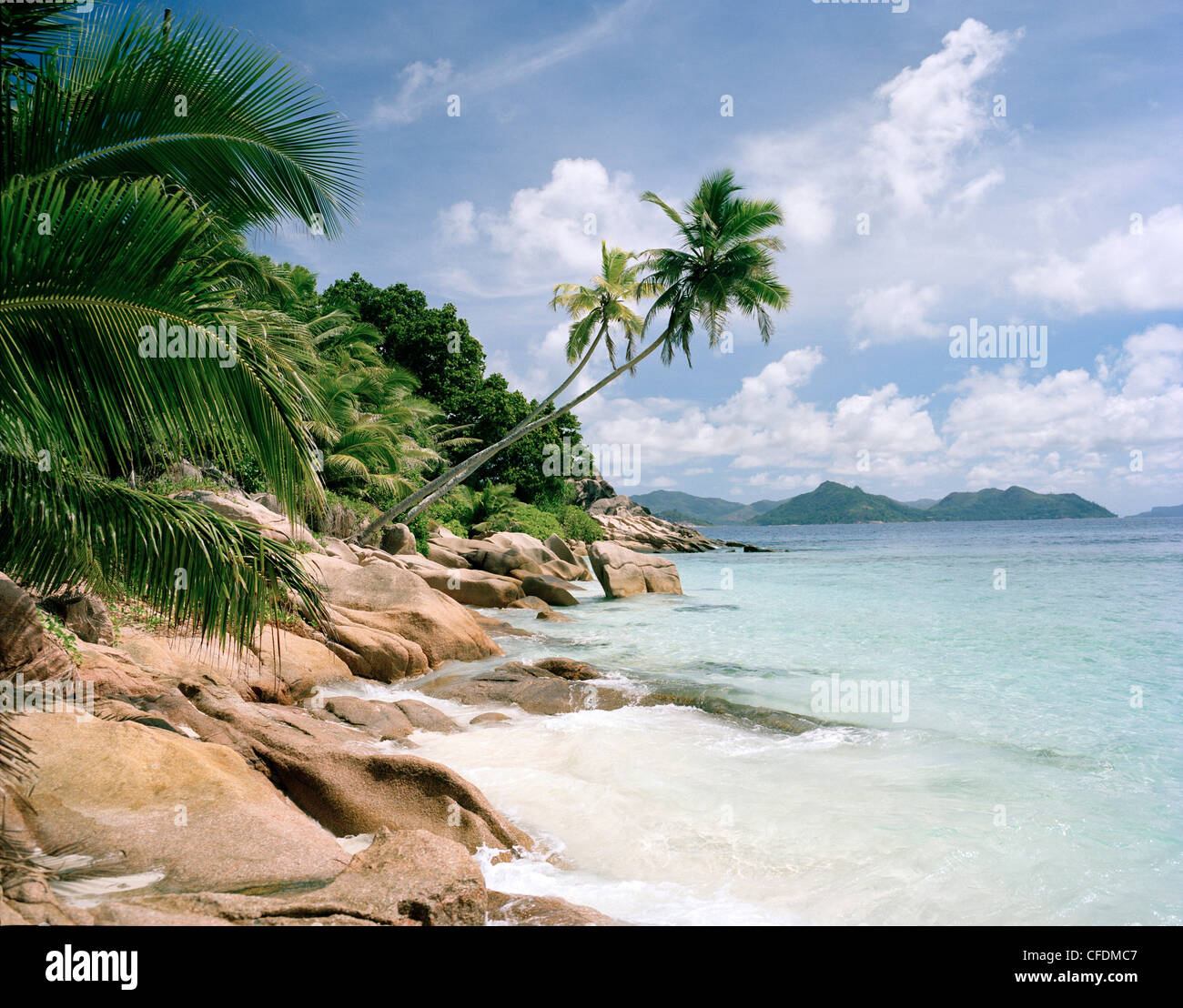 Anse Severe Beach nella luce del sole, north western La Digue La Digue e isole interne, Repubblica delle Seicelle, Oceano Indiano Foto Stock