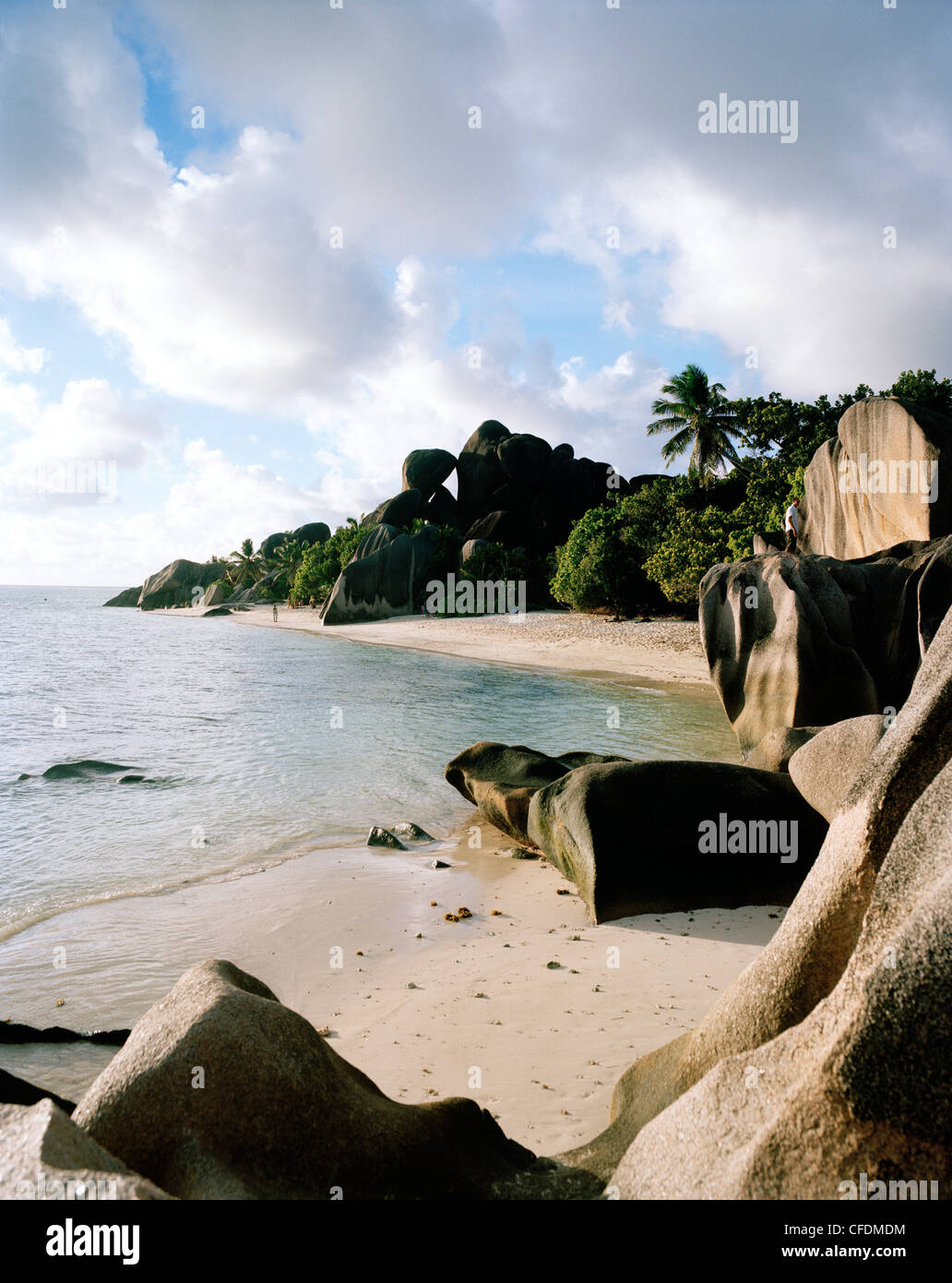 Mondi più famosa spiaggia di Anse Source d'Argent con le sue rocce granitiche, South Western La Digue La Digue e isole interne, Repub Foto Stock