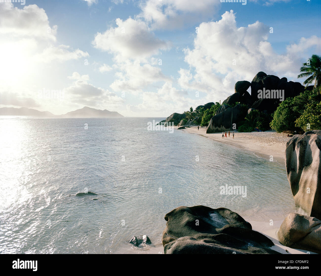 Mondi più famosa spiaggia di Anse Source d'Argent con le sue rocce granitiche, South Western La Digue La Digue e isole interne, Repub Foto Stock