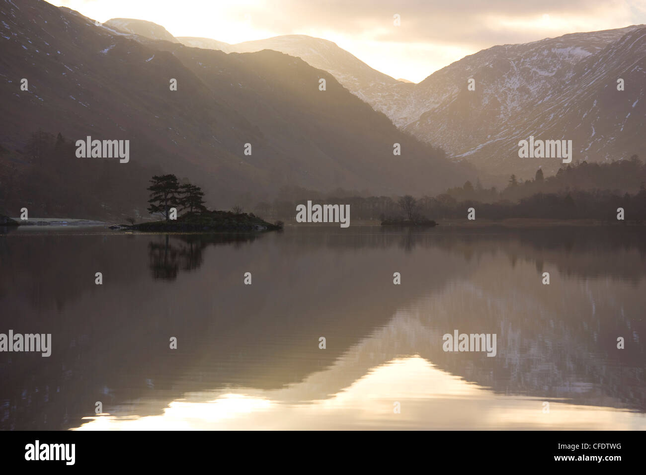 Lake Ullswater, vicino a Glenridding Village, Parco Nazionale del Distretto dei Laghi, Cumbria, England, Regno Unito Foto Stock