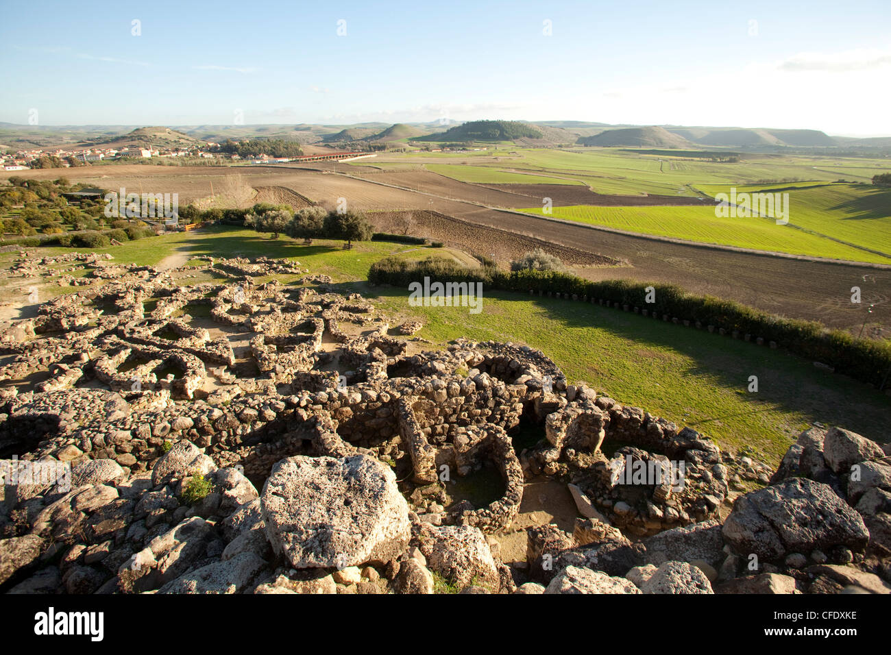 Su Nuraxi di Barumini, i resti di nuraghi più grande insediamento nell'isola, Barumini, Sardegna, Italia Foto Stock