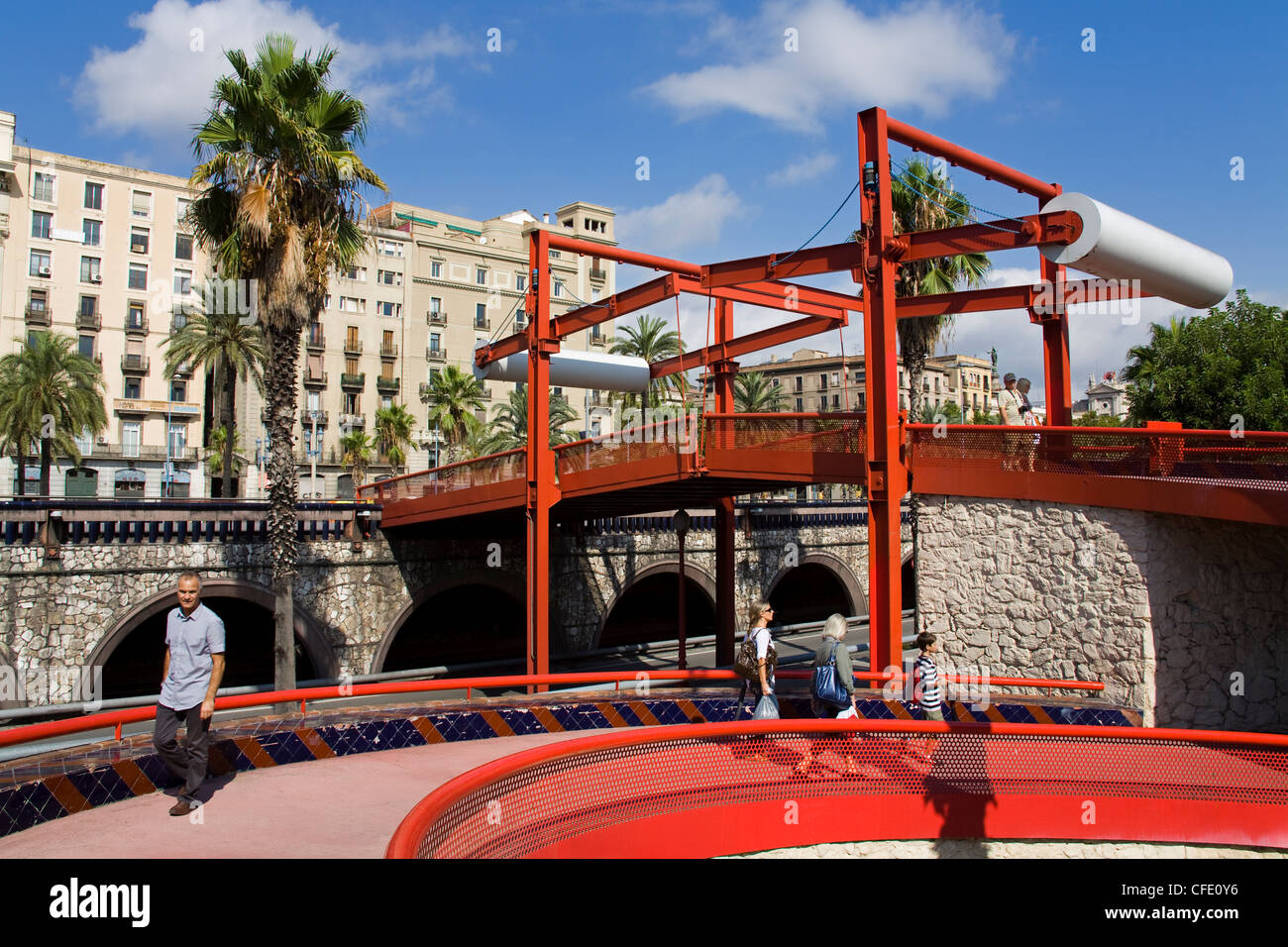 Ponte pedonale su Rhonda del Litoral, Port Vell District, Barcellona, in Catalogna, Spagna, Europa Foto Stock
