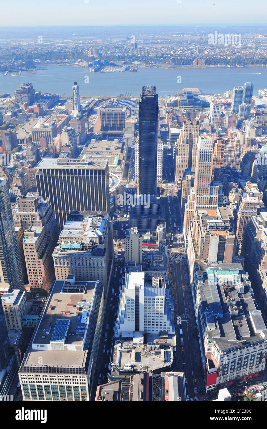 New York City grattacieli di Manhattan antenna vista panorama nel giorno. Foto Stock