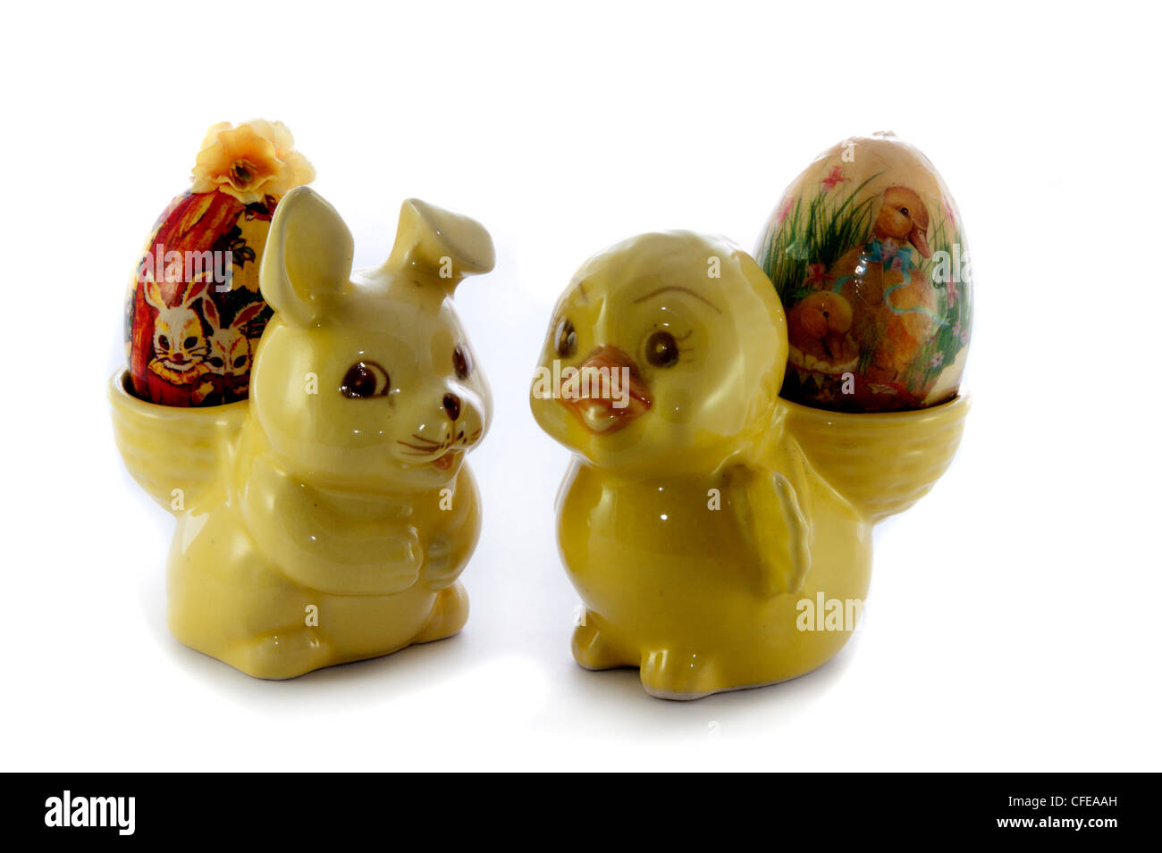 Pasqua anatra e bunny isolato su sfondo bianco Foto Stock