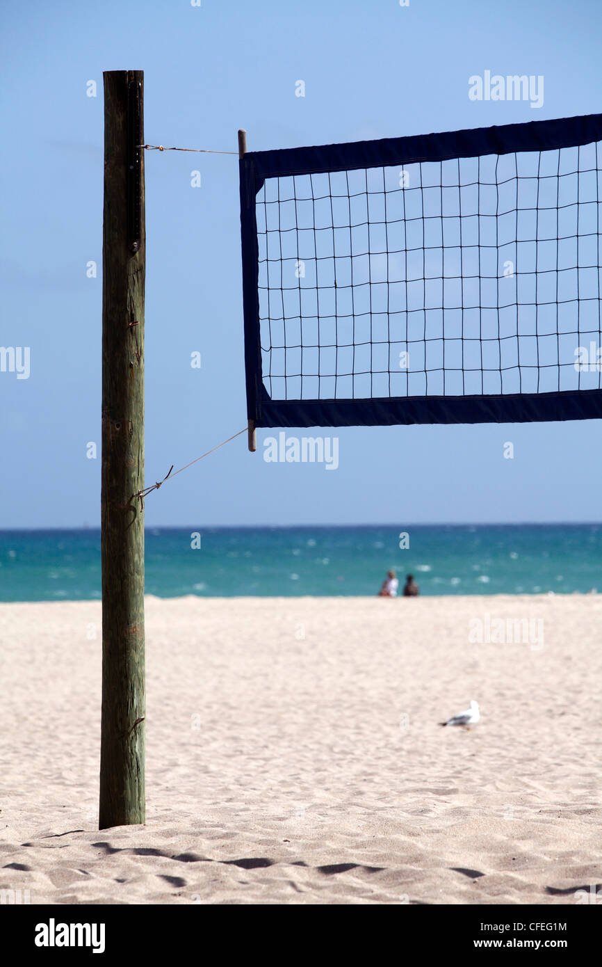 Beach volley net sulla spiaggia di Fort Lauderdale, Florida Foto Stock