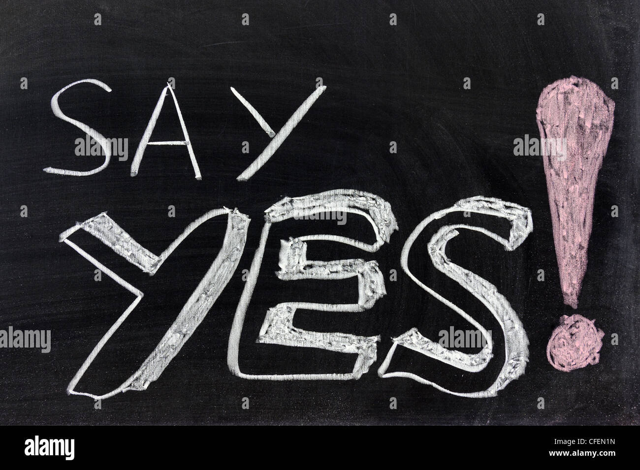 Chalk concettuale disegno - dire di sì! Foto Stock