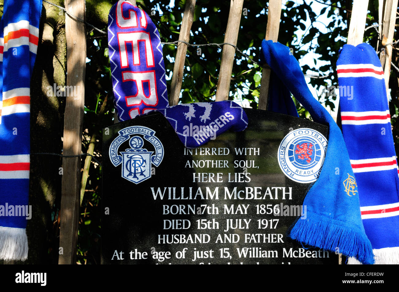 William Mcbeath uno dei membri fondatori del Rangers Football Club.oggetto contrassegnato per la rimozione definitiva nel cimitero Canwick Lincoln. Foto Stock