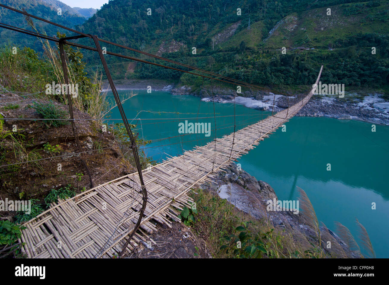 Giant ponte sospeso,il fiume Siang, Arunachal Pradesh, il Nordest dell India, India, Asia Foto Stock