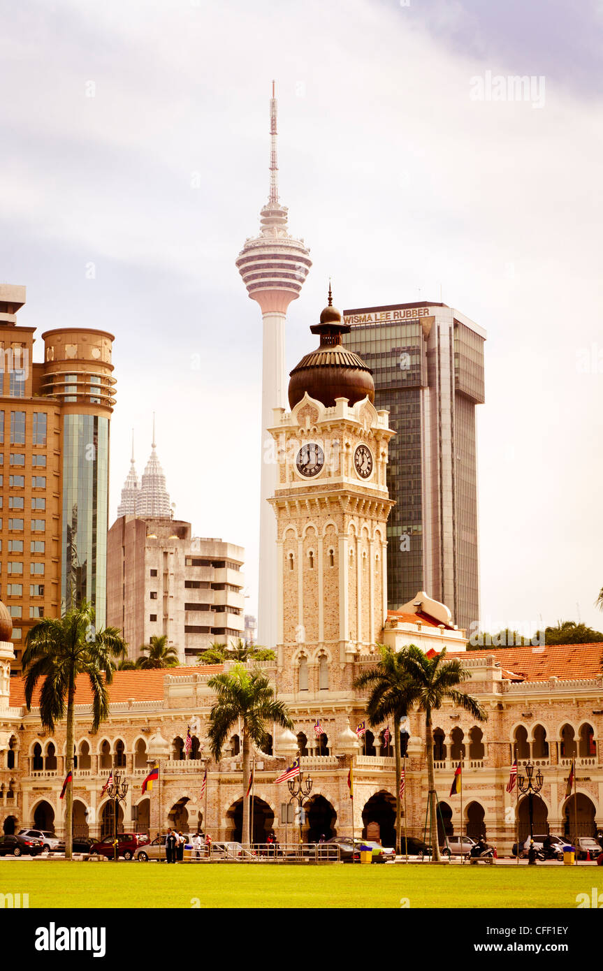 Palazzo Sultano Abdul Samad, uno dei punti di riferimento di Kuala Lumpur in Malesia. Foto Stock