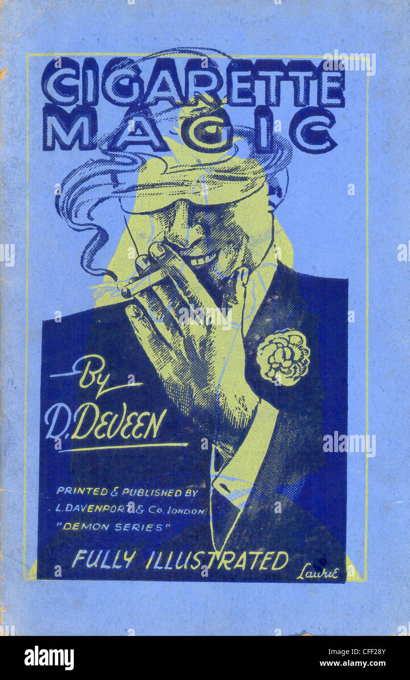 La magia di sigaretta dal libretto d Deveen Foto Stock