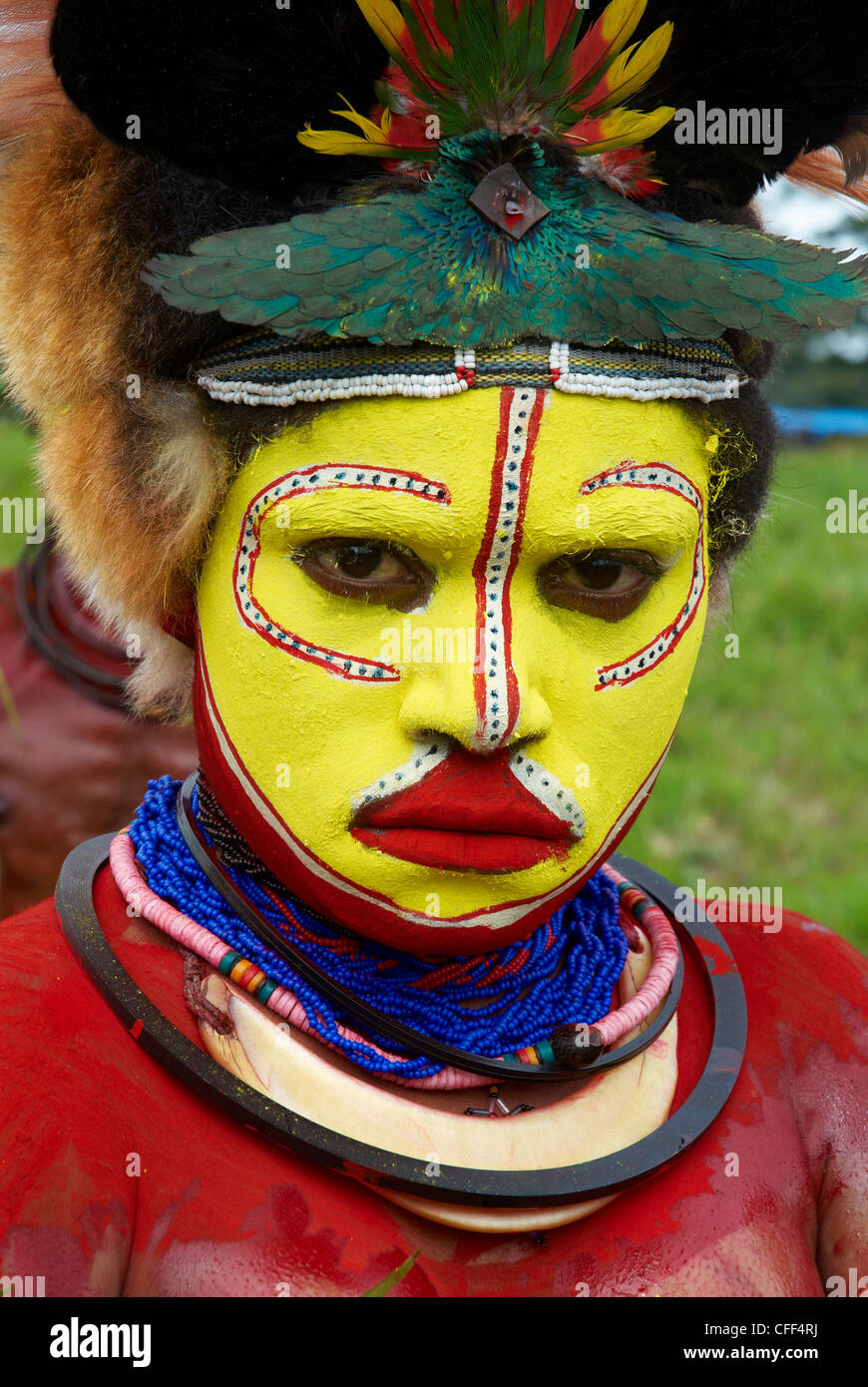 Cantare cantare di Mount Hagen, uno spettacolo culturale con gruppi etnici, Mount Hagen, Highlands Occidentali, Papua Nuova Guinea, Pacific Foto Stock