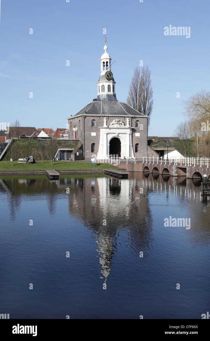 Il Zijlpoort nella città olandese di Leiden.Netherlands.Singelpark a piedi Foto Stock
